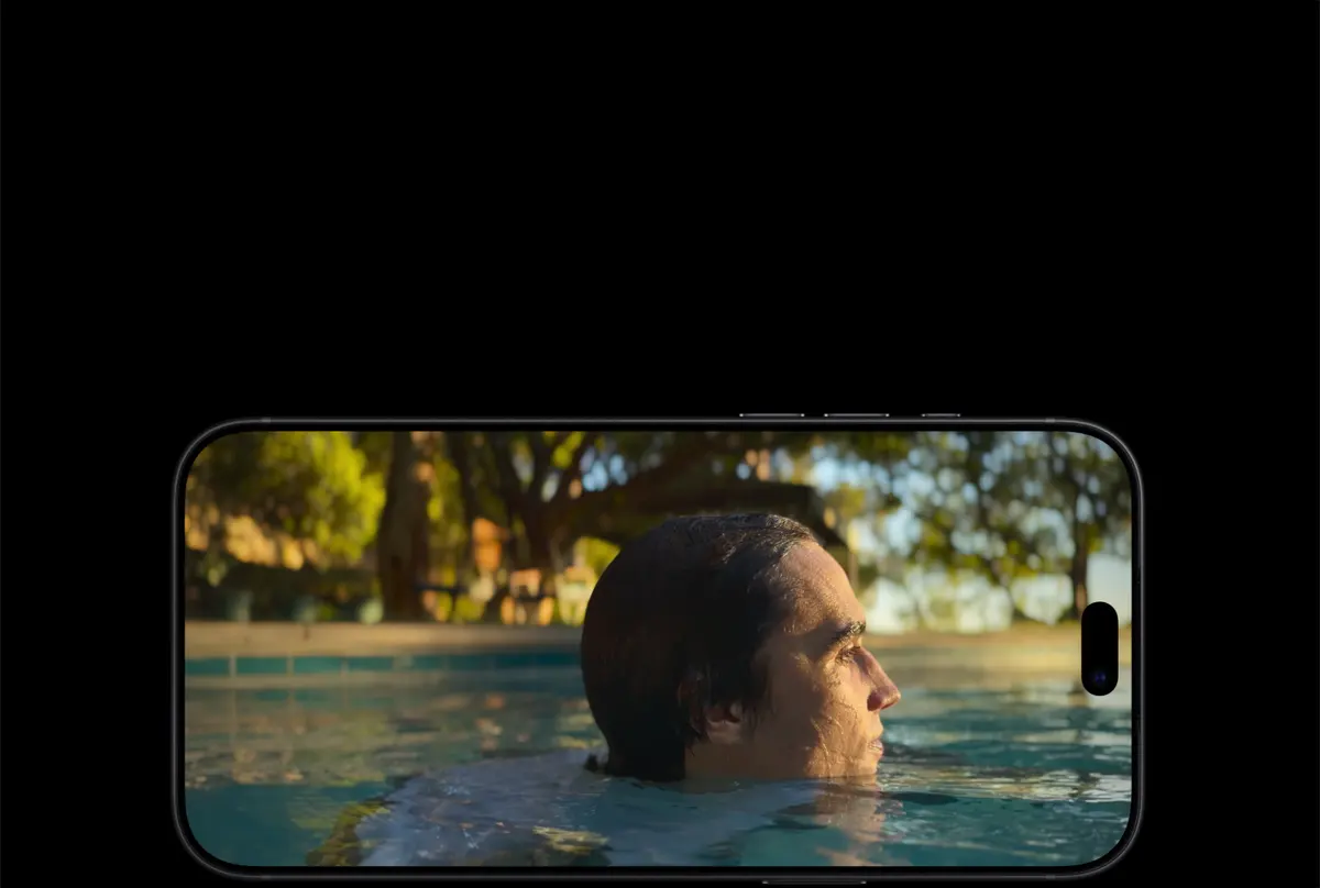 iPhone 18 Pro na horizontal reproduzindo um vídeo